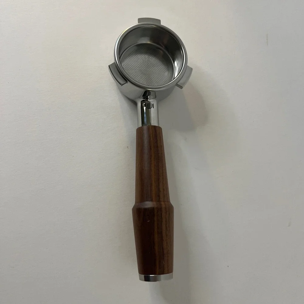 Knodos 54mm Bottomless Portafilter Rosewood Handle Flaw - Picture 3 of 7